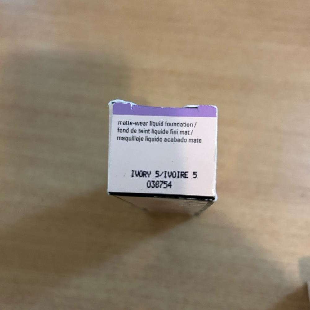 Cream Foundation Makeup for a Flawless Finish